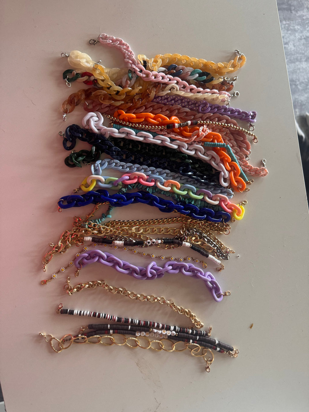 400+ Iron-On Patch Reseller Lot + 30 Purse Chains | Wholesale Bulk Craft Bundle