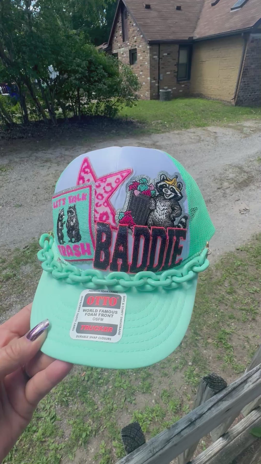 Trash talking BADDIE